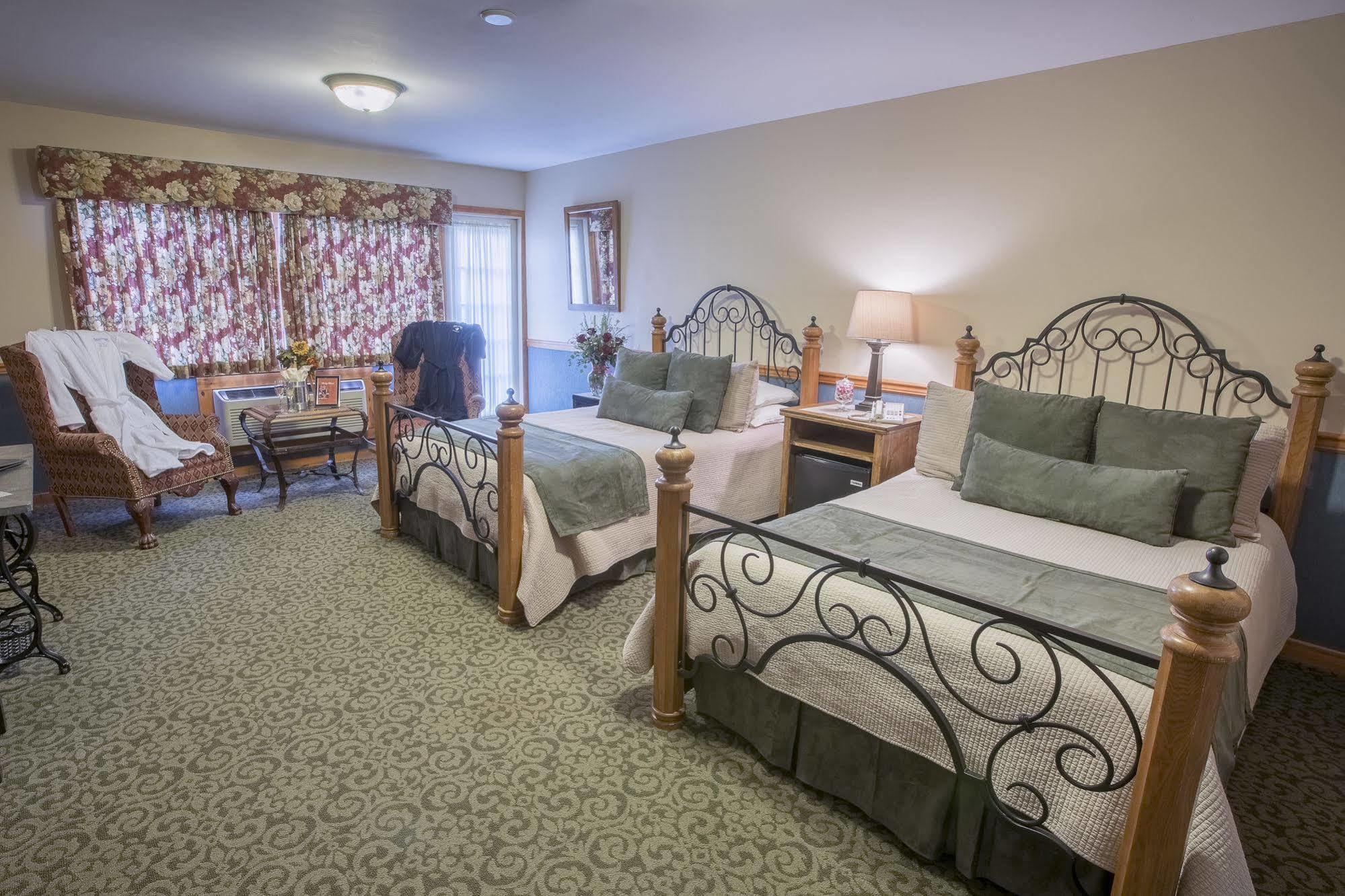Stroudsmoor Country Inn Stroudsburg Bagian luar foto