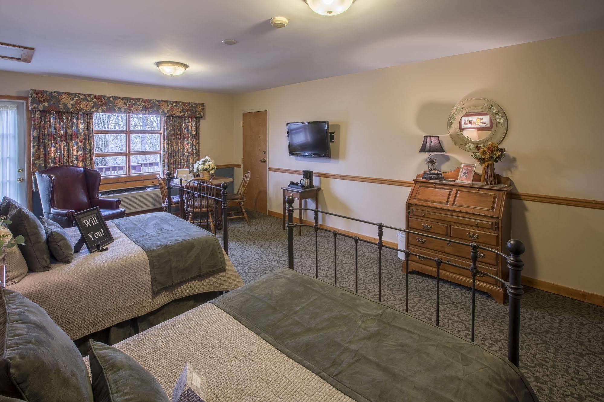 Stroudsmoor Country Inn Stroudsburg Bagian luar foto